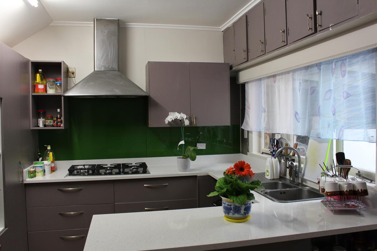 At Homestay Auckland Exterior foto